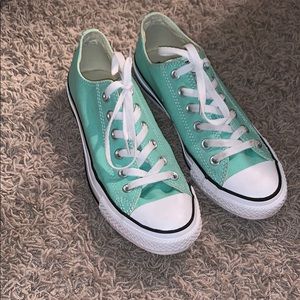 Converse Low Top